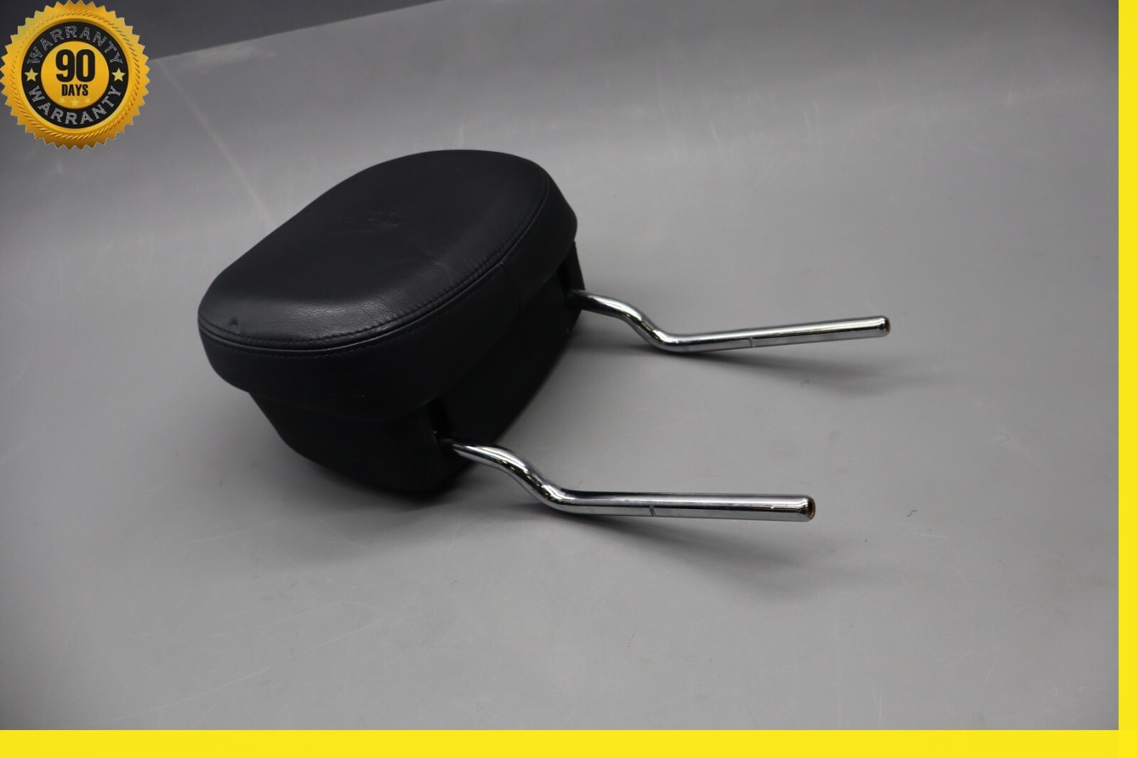 14-17 Maserati Quattroporte Front Right or Left Seat Headrest Head Rest Oem