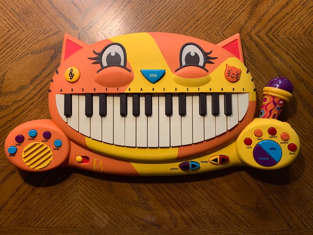 b meowsic cat piano