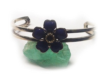 Small Anmoruk Flower Bracelet | eBay