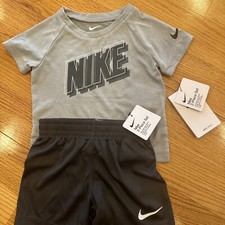 Nike Boy 2 Piece T-Shirt  Shorts Set DRI-FIT Gray Black  White Size 12 M