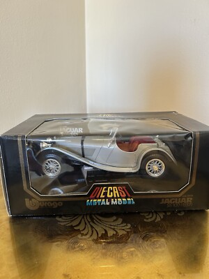 Burago Jaguar SS100 1937 1:18 Diecast Metal Model Car #3006 Vintage Classic
