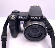 Sony Cybershot DSC-H9 8.1 MP Divital Camera 15X Zoom Zeiss Lens Case 2 Batteries