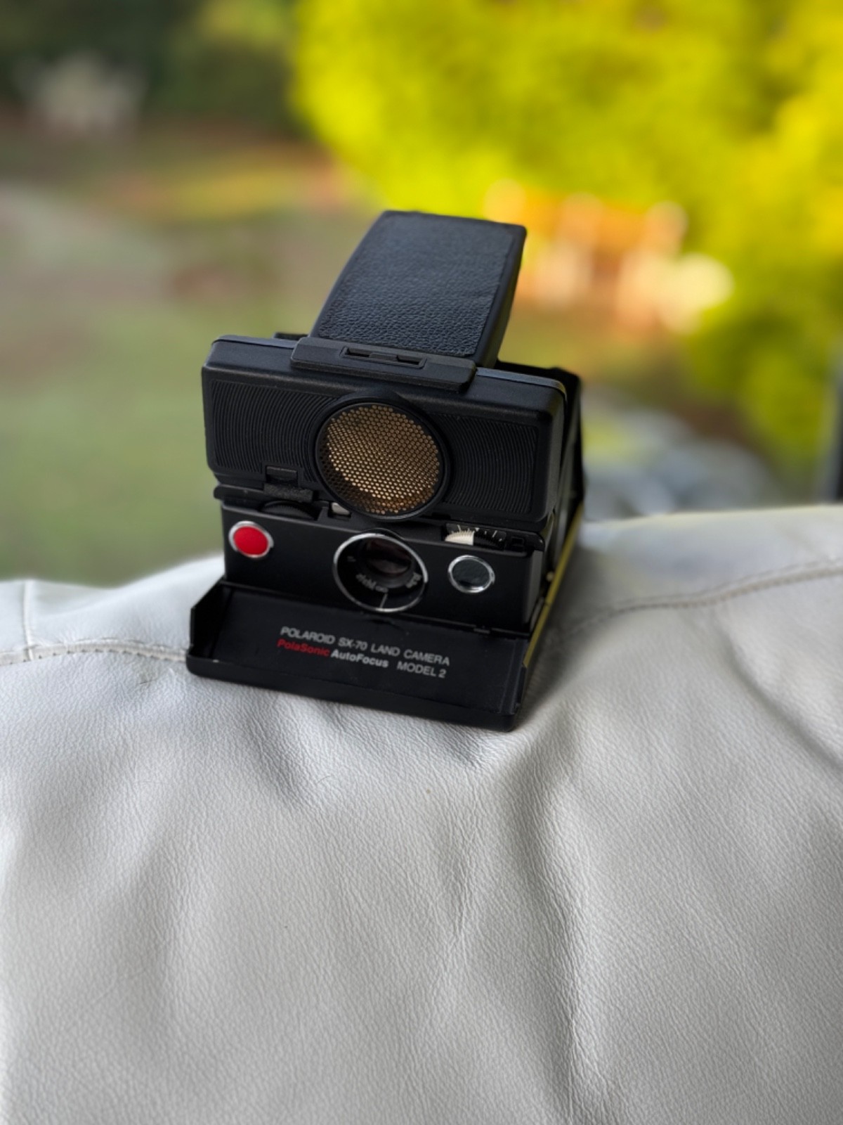 POLAROID SX-70 LAND CAMERA Polasonic AUTO FOCUS MODEL 2