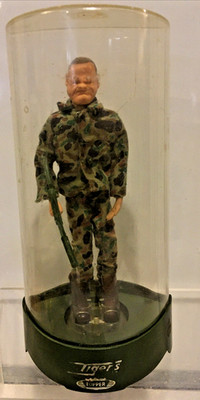 Tiger Machine Gun Topper Toys The Tigers Machine Gun Mike 1966 Action Figure Soldier 6.5 ...