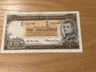 10 shillings 1954 Coombs/Wilson banknote
