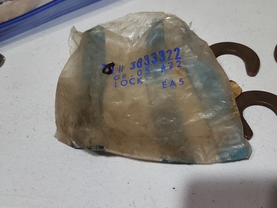 Chevy Camaro Chevelle Z28 SS 1965-75 12 pernos eje trasero clip en C GM 3833322 NOS X8 Foto 4 de 4