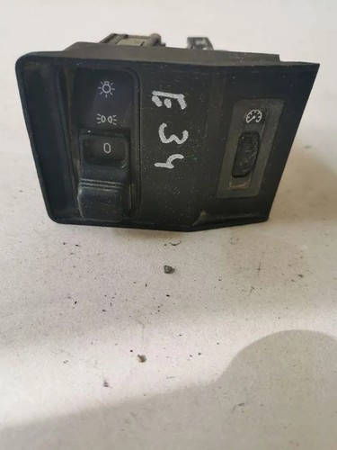 BMW 5 E34 Nebelscheinwerferschalter 8351235 3.50 Petrol 155kw 1990 34169899