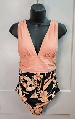 Cupshe Peach Floral One Piece Swimsuit V Neck Ruched Colorblock Women s M NWT