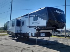 2026 Jayco Seismic 399