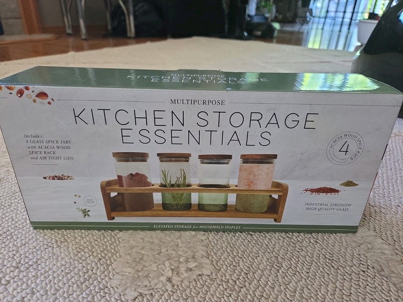 New Kitchen Storage Essentials Acacia Wood Spice Herbs Rack 4 Glass Jars & Lids