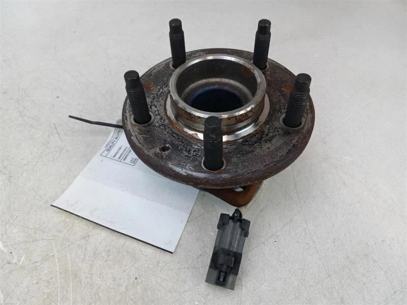 2005-20011 CADILLAC CTS СТУПИЦА ПОДШИПНИКА ПЕРЕДНЕГО ПРАВОГО КОЛЕСА - Изображение 3 из 4