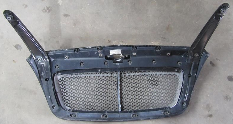 03-08 Bentley Continental GT Hood Mounted Grille Black