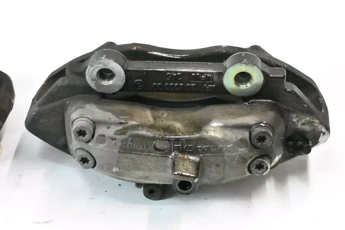 04-17 Maserati Quattroporte Front Left & Right Brake Caliper Calipers Set OEM