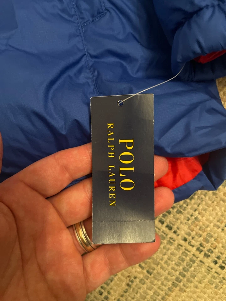 Chaqueta acolchada XL para niños Ralph Lauren sin capucha color azul/negro logotipo rojo grande Foto 4 de 4