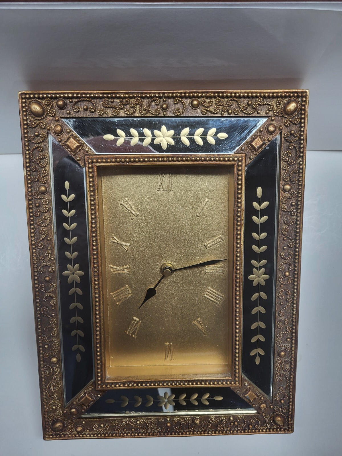 9"×12" Gold Tone Wall Clock With Mirrors In The Frame Keeps Good Time