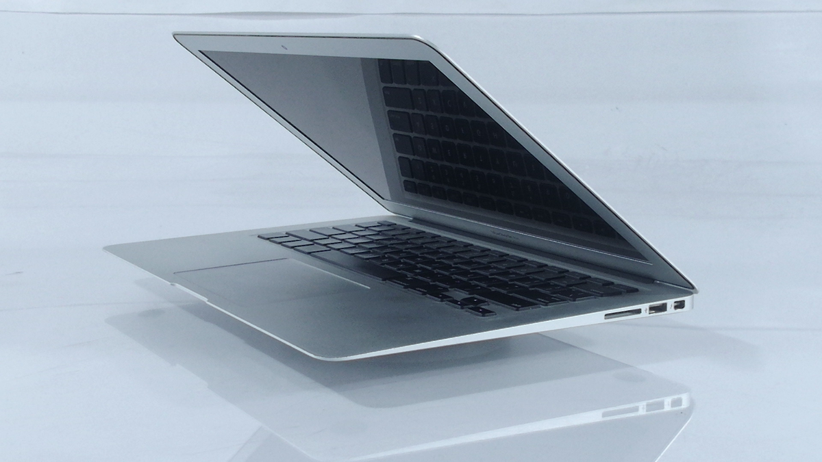 Apple MacBook Air i5-4250U 13 Apple MacBook Air i5-4250U 13