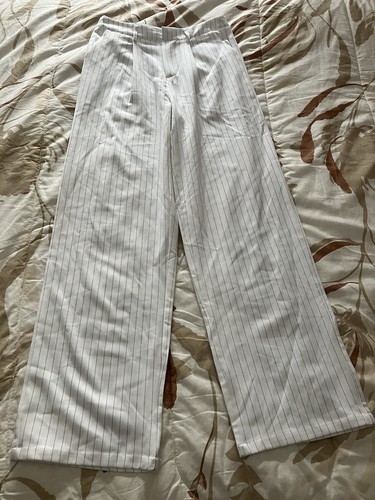 Women’s High Rise White Pin Stripe Wide-Leg Dress Pants Size 8 - Picture 4 of 6