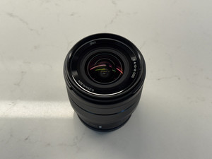 Objectif Sony SEL 10-18 Mm F4 OSS - Monture E - Occasion état Neuf