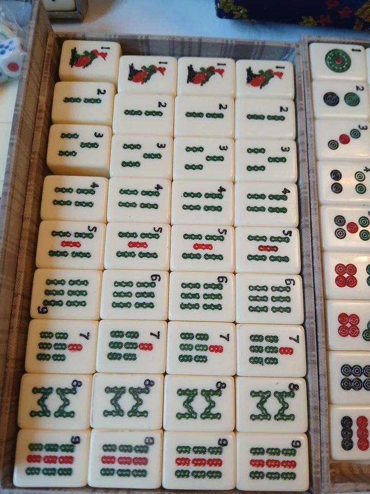 Mahjong Set 152 Tiles Blue Oriental Case Tokens Book Mahjong Jongg Rare Vintage - Image 4 of 4