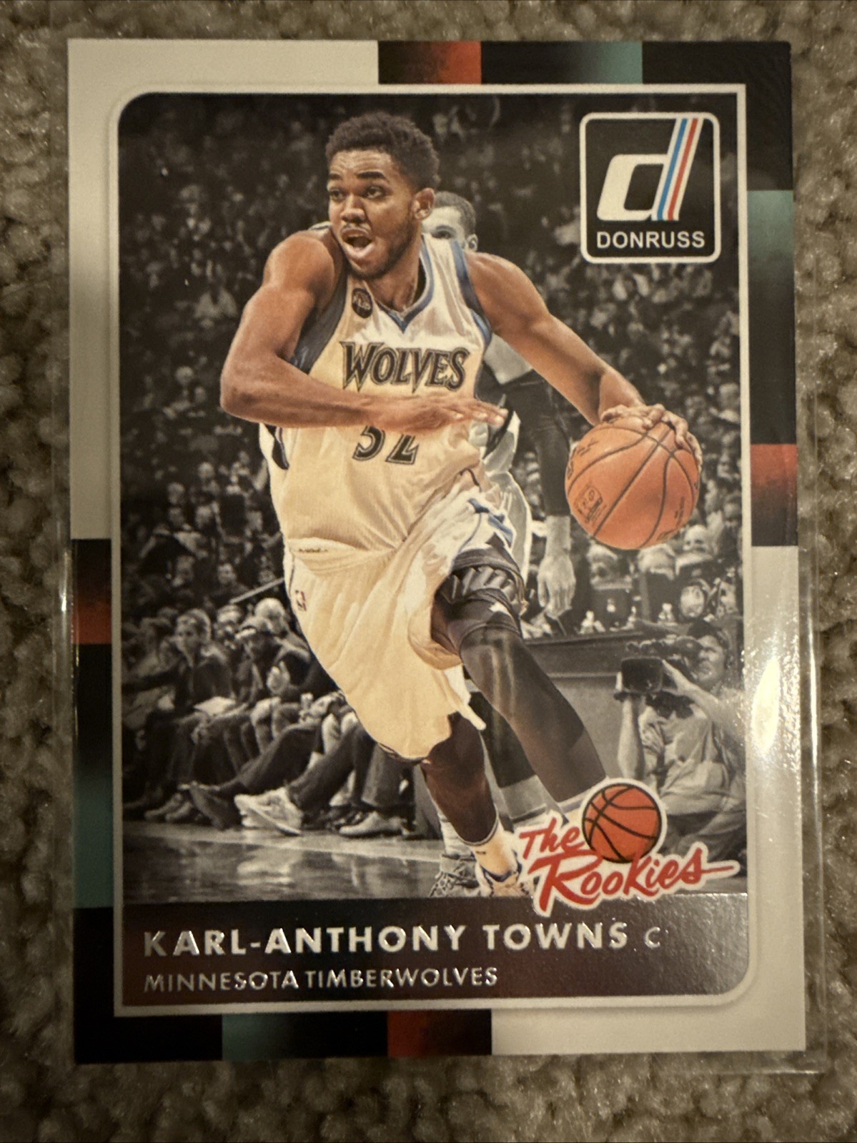 2015-16 Panini Donruss - The Rookies Karl-Anthony Towns #21 (RC)