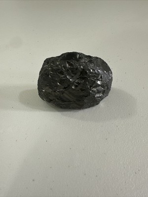 Genuine Australian Natural Sapphire Rough 17 ct. Chance to cut a star sapphire.