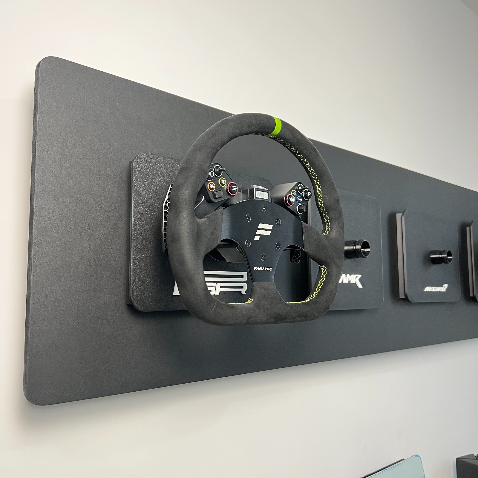 Support volant mural PSR Premium Rectangle : rangement mural rigide pour accessoire simracing