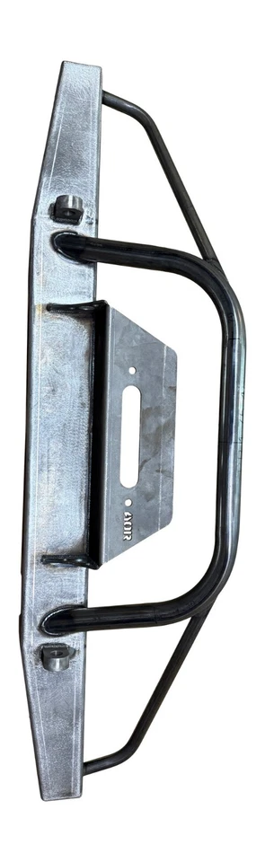 1984-2001 Jeep Cherokee XJ/Comanche Front Winch Bumper with Prerunner bars Foto 2 de 4