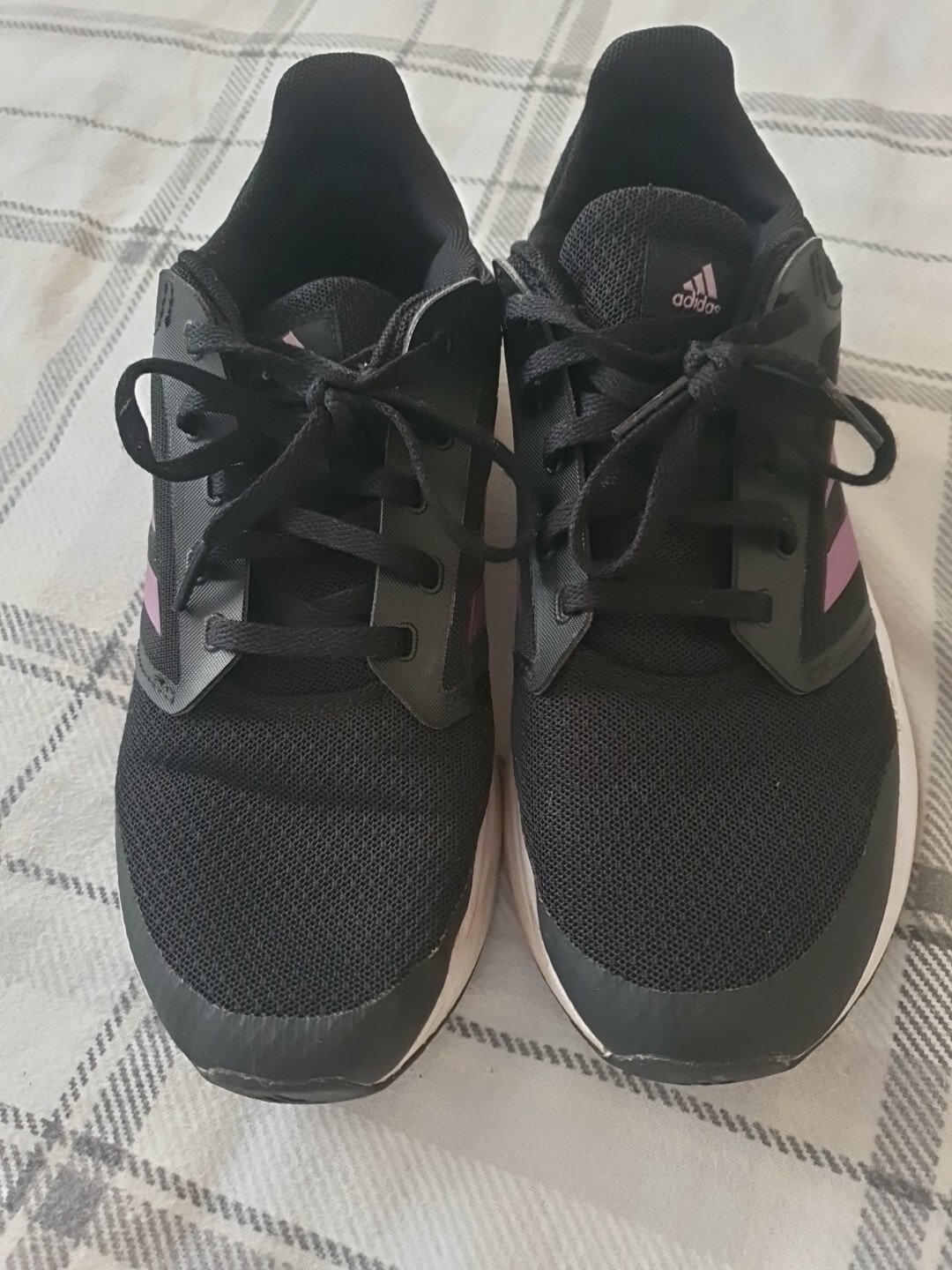 ladies black adidas trainers