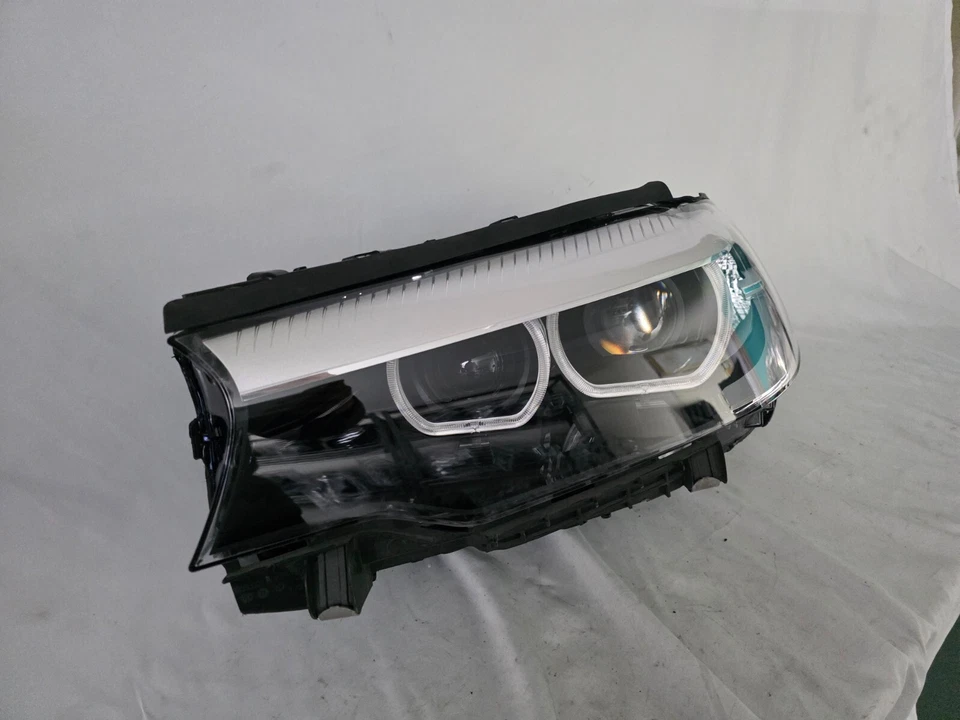 🚗🚗 BMW 5 Series G30, G31 LED Headlight LEFT OEM GENUINE 8499111 - Bild 4 von 4