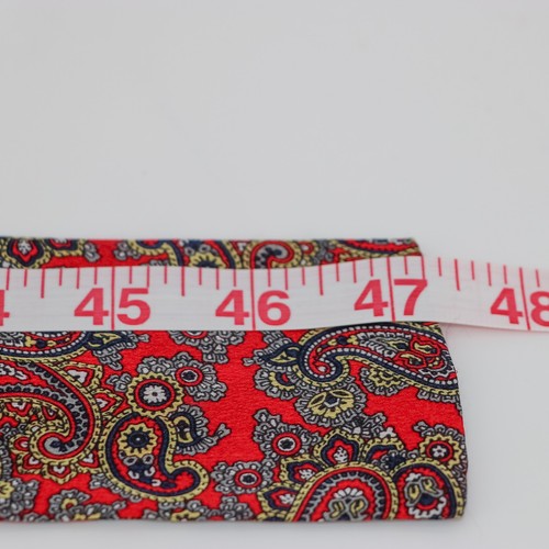 Vintage Vicky Davis For The Vera Comp. Red Paisley 100% Silk PussyBow Necktie - Picture 6 of 6