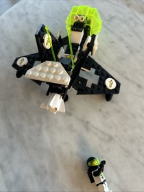Lego Vintage Space Blacktron II #6887-Allied Avenger-100% w/fig-no manual-1991