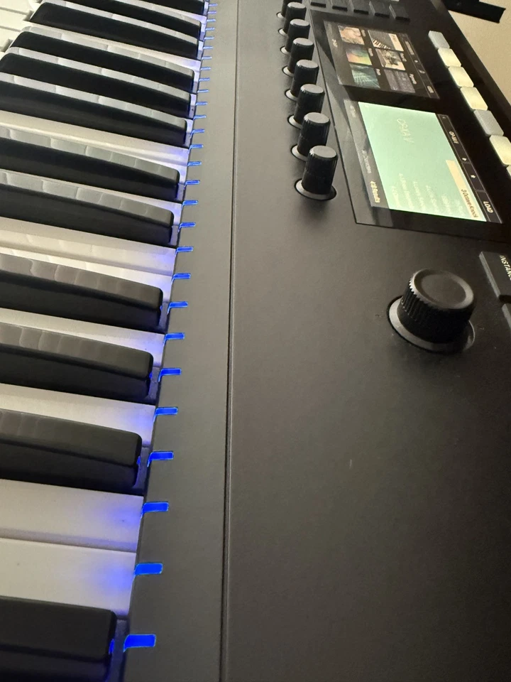 Native Instruments Komplete Kontrol S61 Mk2 Keyboard OVP + Komplete Select TOP! - Bild 4 von 4