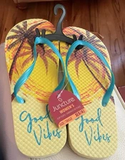 NEW “GOOD VIBES" RUBBER FLIP-FLOPS PALM TREES WOMENS SIZE S(5/6) JUNCTURE