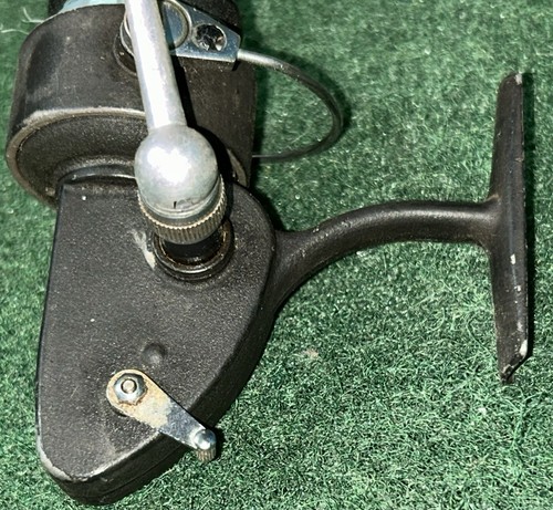 Moulinet De Pêche Vintage D.A.M Quick CFM - Fabriqué En Allemagne De L'Ouest