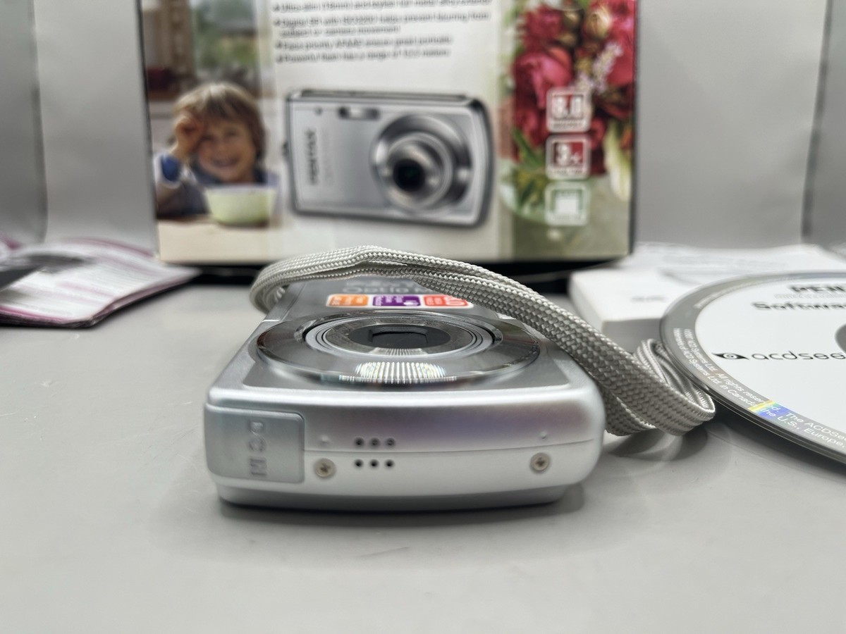 Pentax Optio M40 8mp CCD Compact Digital Camera w/Box No Charger