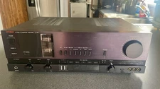 Luxman LV-105 Tube Hybrid Integrated Amplifier