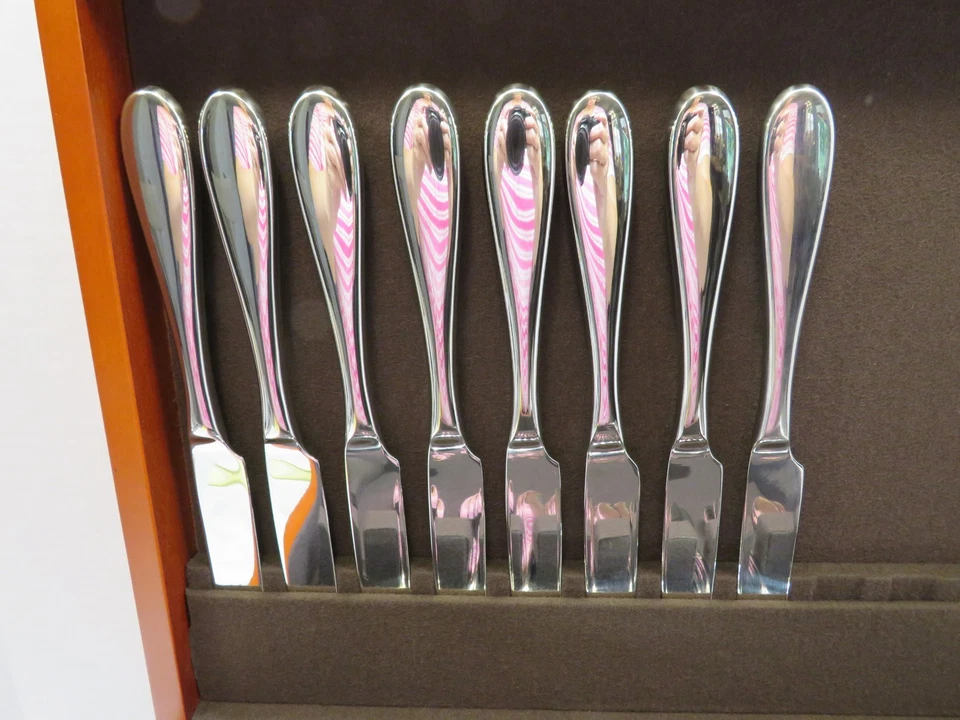 Reed and Barton Stainless Steel Flatware - 8 Place Settings - Image 4 of 4