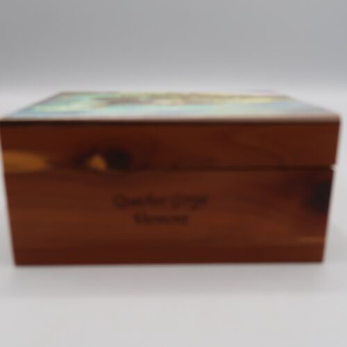 Vintage Cedar Wood Trinket Box Mountain Landscape Eagle Scene 4x3 - Picture 2 of 8