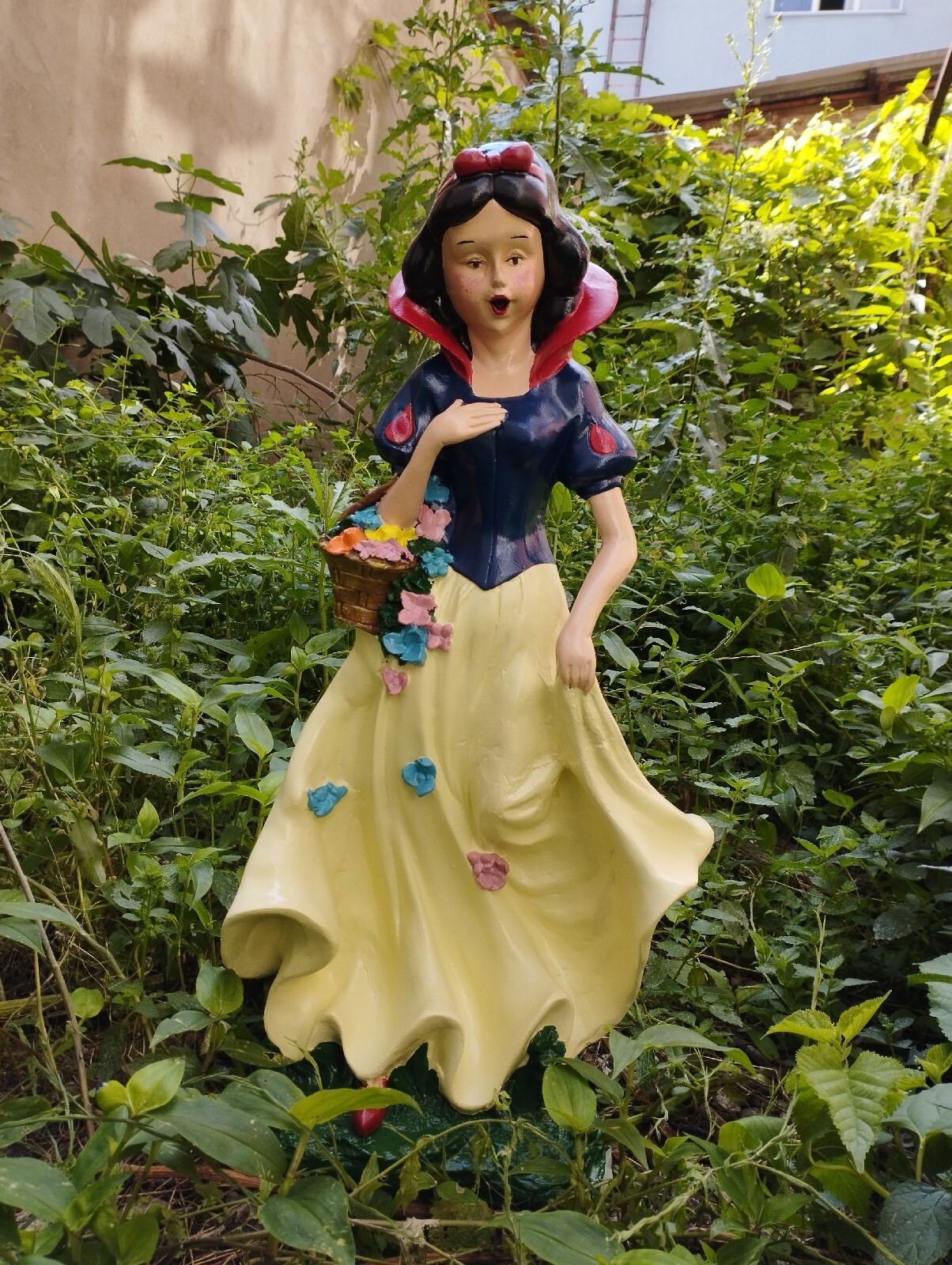Large Snow White Garden Statue Lawn Yard Art Outdoor Sculpture Balcony Decor eBay