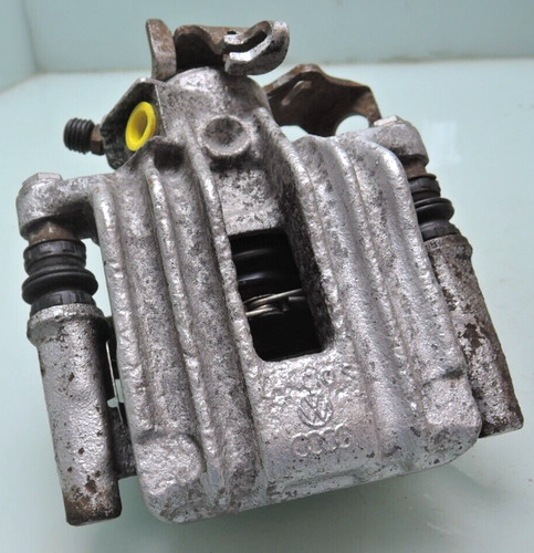 VW BORA / 2,3 VR5 / BREMSSATTEL SATTEL BREMSE / hinten links / LUCAS 230x10 YG43