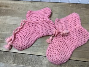 Pair of Vintage Hand Made Pink Booties Slippers Yarn Woven