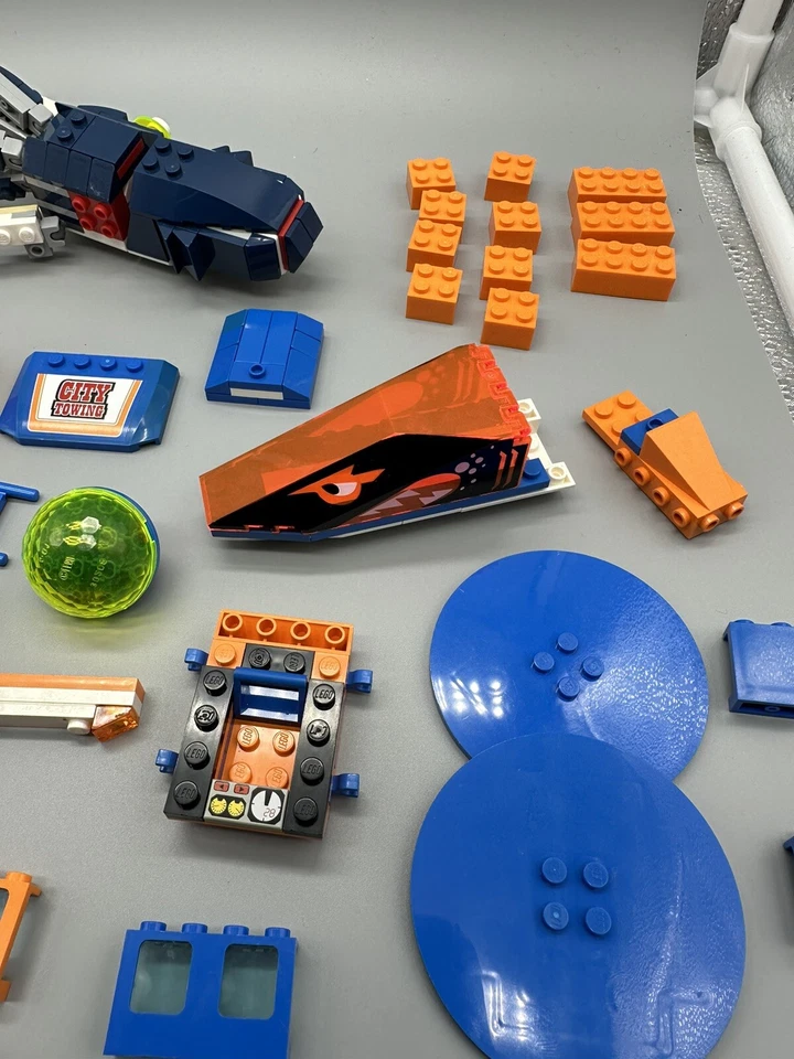 LEGO lote a granel NARANJA Y AZUL 100+ piezas subacuáticas árticas ladrillos minifiguras especiales Foto 4 de 4