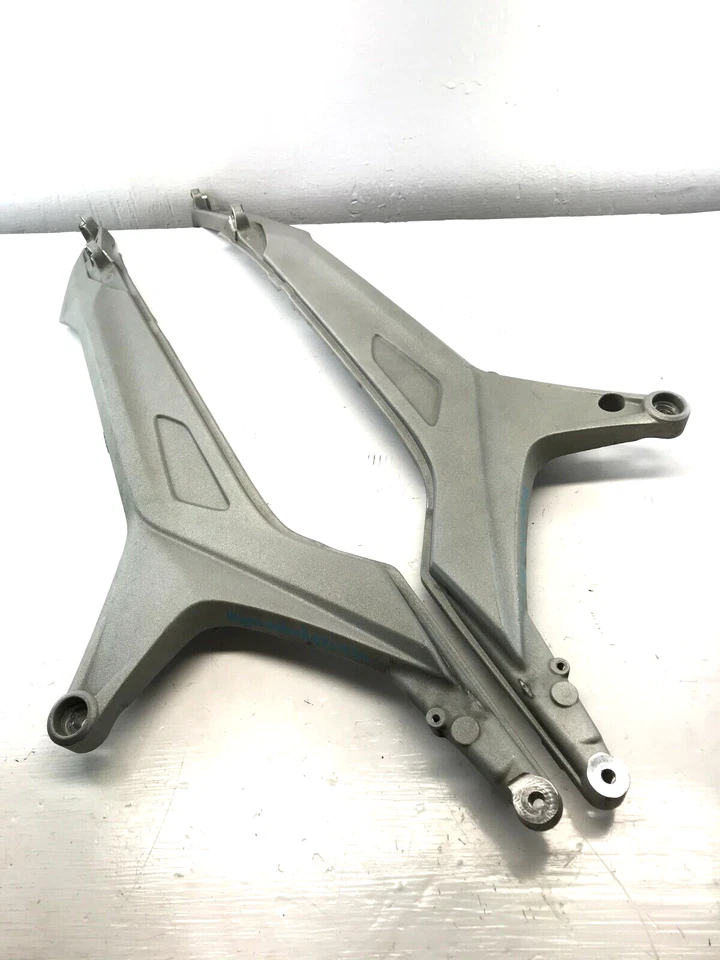 Submarco trasero izquierdo derecho Ducati Hypermotard 821 939 Foto 2 de 4