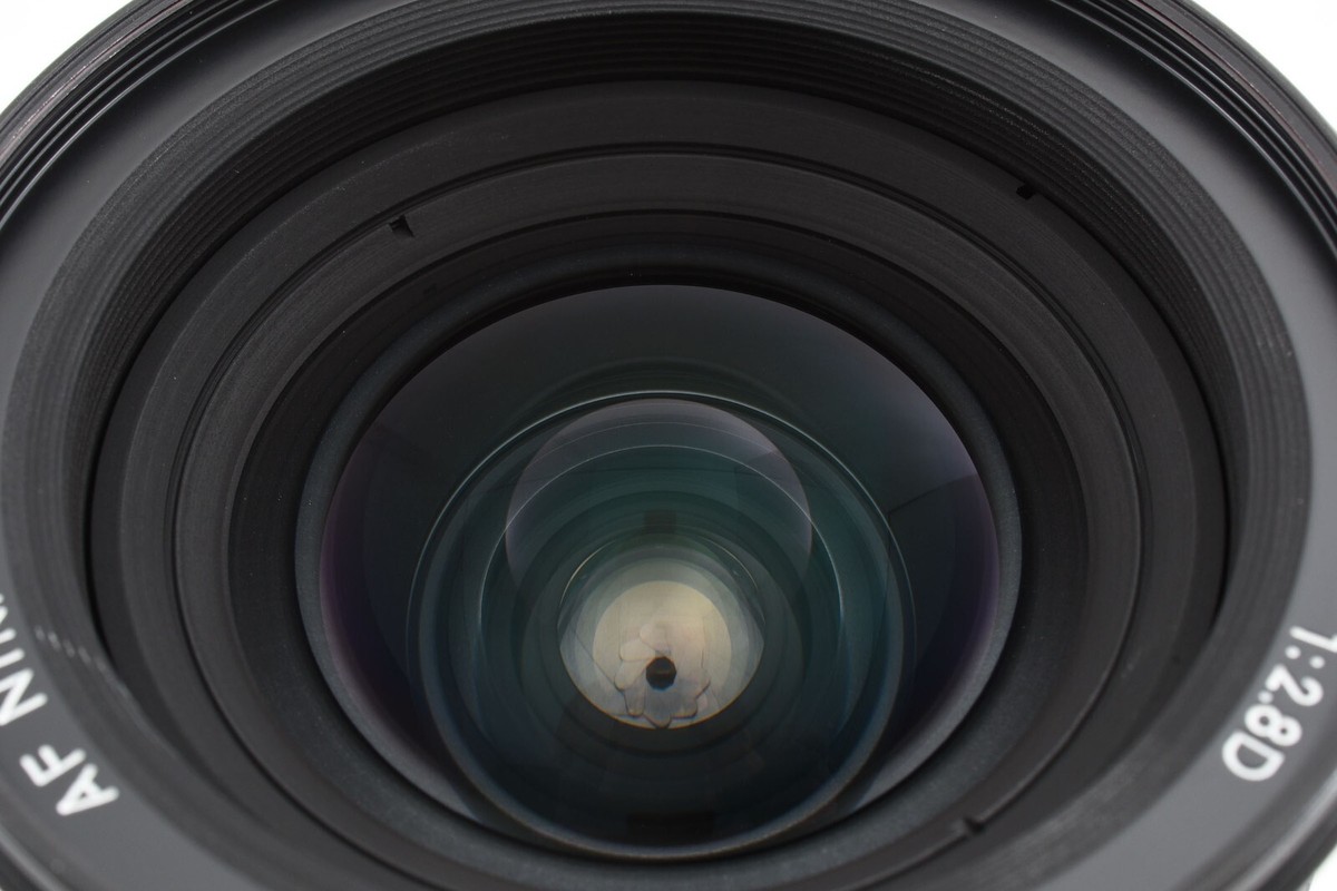 Nikon AF Zoom NIKKOR 20-35mm F/2.8 D Lens From Japan [Near Nikon AF Zoom NIKKOR 20-35mm F/2.8 D Lens From Japan [Near