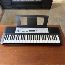 Yamaha YPT270 PSR-E273 61-Key Keyboard with Power Adapter