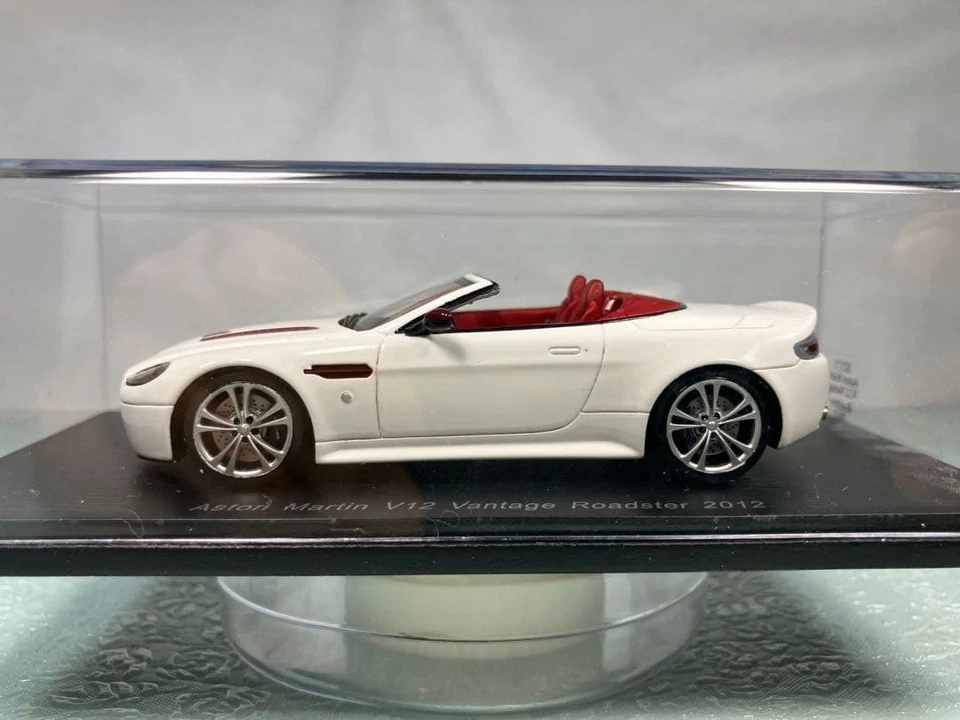 Spark Aston Martin V12 Vantage Roadster 2012 Limited Edition 1/43 Sports Car Mod - Immagine 2 di 4
