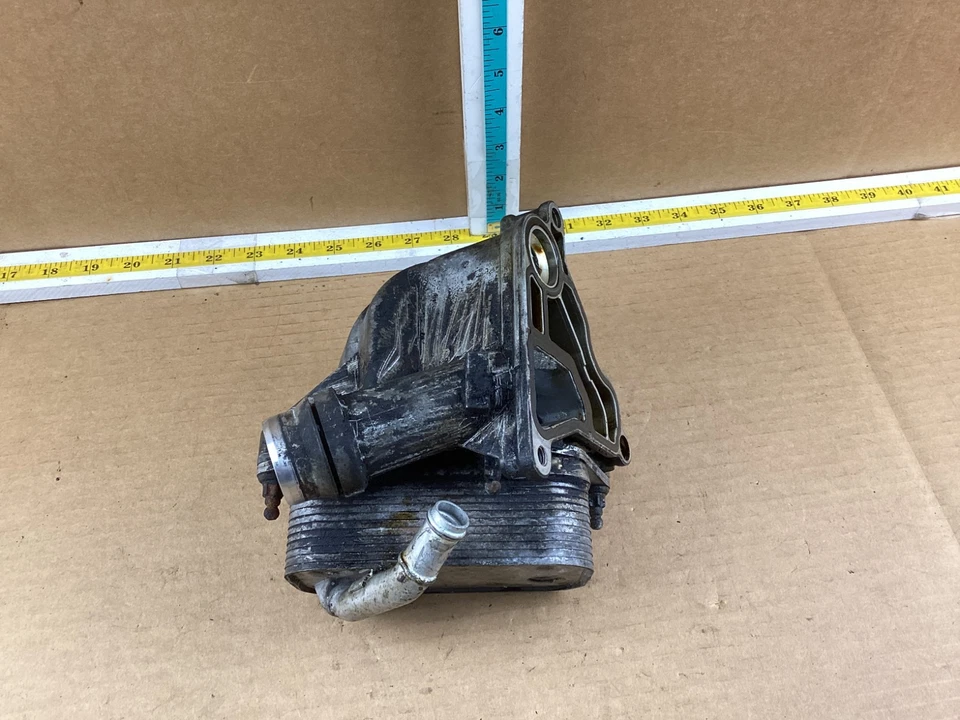 Carcasa de filtro de aceite de motor BMW X5 E70 N52 N54 2007-2013 7516383 OEM Foto 2 de 4