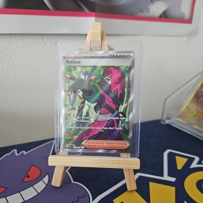 Pokemon Karte Atticus 133/131 Prismatic Evolutions Full Art Rare Trainer NM