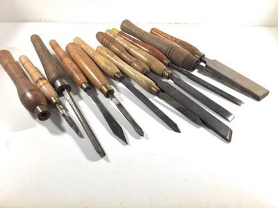 job lot of woodturning lathe tools.