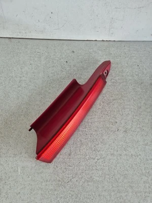 FEU ARRIÈRE SECONDAIRE CATADIOPTRE DROIT CITROËN C4 Ref 9655863780 - Photo 1/4